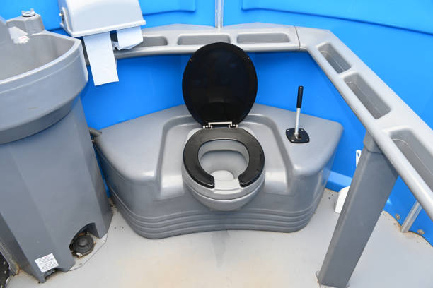 Portable Toilet Options We Offer in Inwood, FL