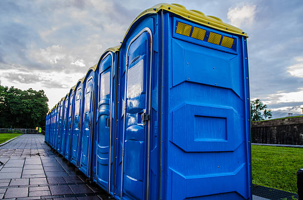 Best Portable restroom trailer rental  in Inwood, FL